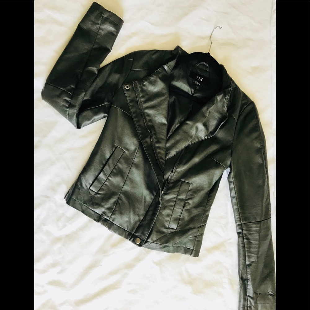 Faux leather jacket - Picture 3 of 4